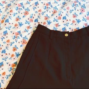 Vintage black loose high waisted shorts